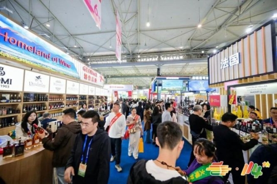 一键预约！跨境企业如何通过小程序申请南京秋糖展位？